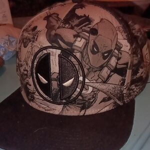 Marvel Deadpool white and Black Cap